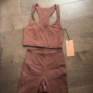 GIRLFRIEND COLLECTIVE set